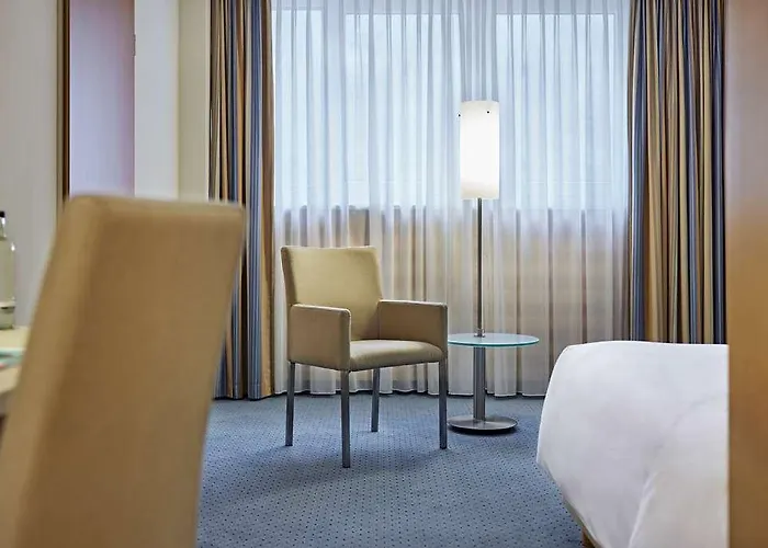 Lindner Am Dom 酒店 *